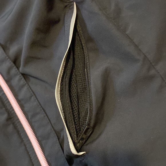 Adidas Windbreaker Jacket - Picture 3 of 7